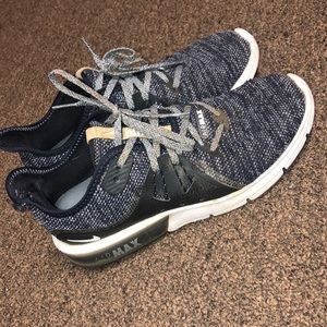 Nike women’s air max